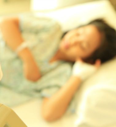 Woman Wakes From Surgery And Learns Boyfriend Proposed