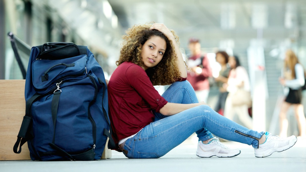 woman-traveling-pf