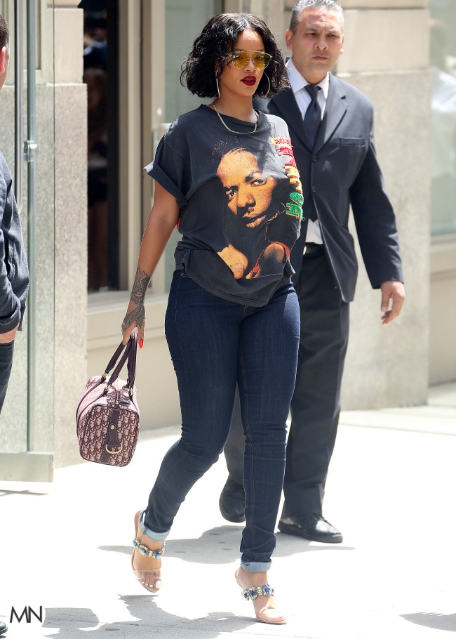 Rihanna pregnancy 