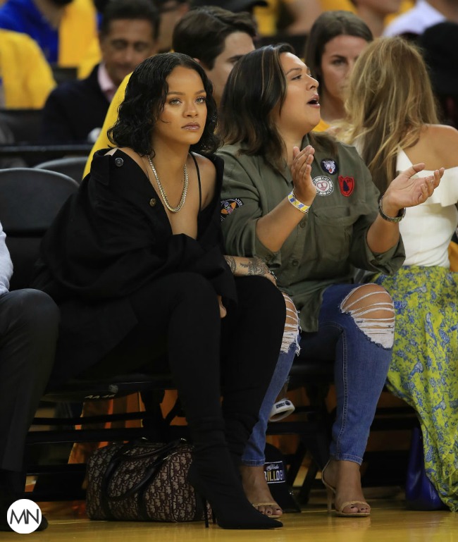 Rihanna courtside