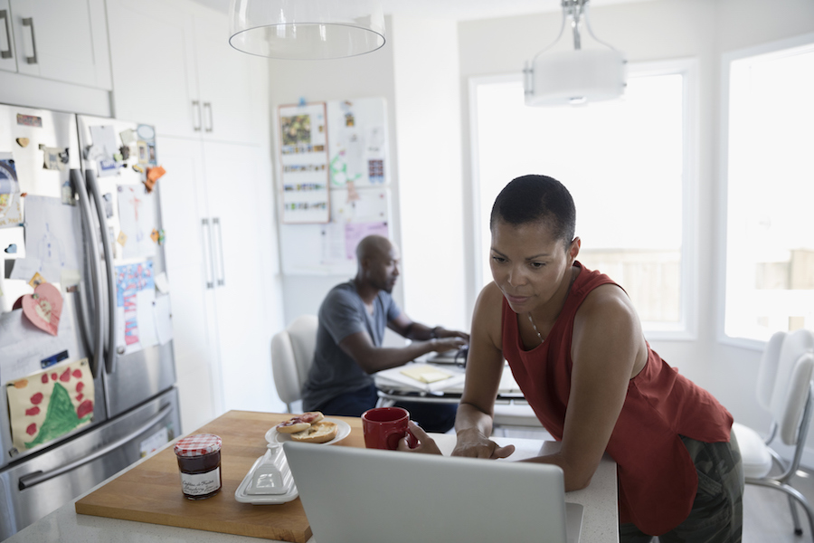 unhappy marriage signs