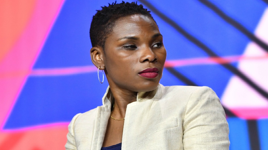 Luvvie Ajayi