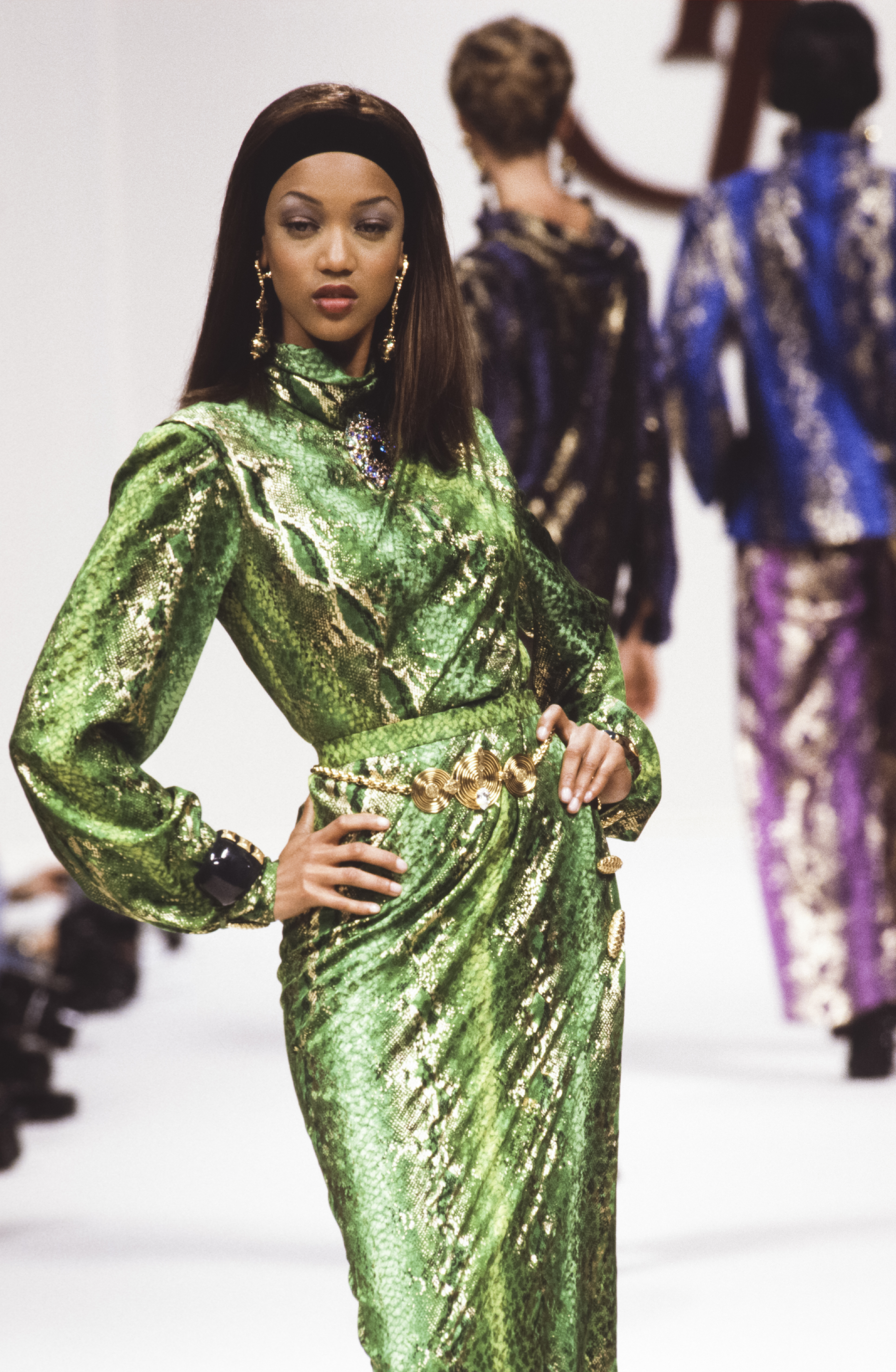 Yves Saint Laurent - Runway - Ready To Wear Fall/Winter 1993-1994
