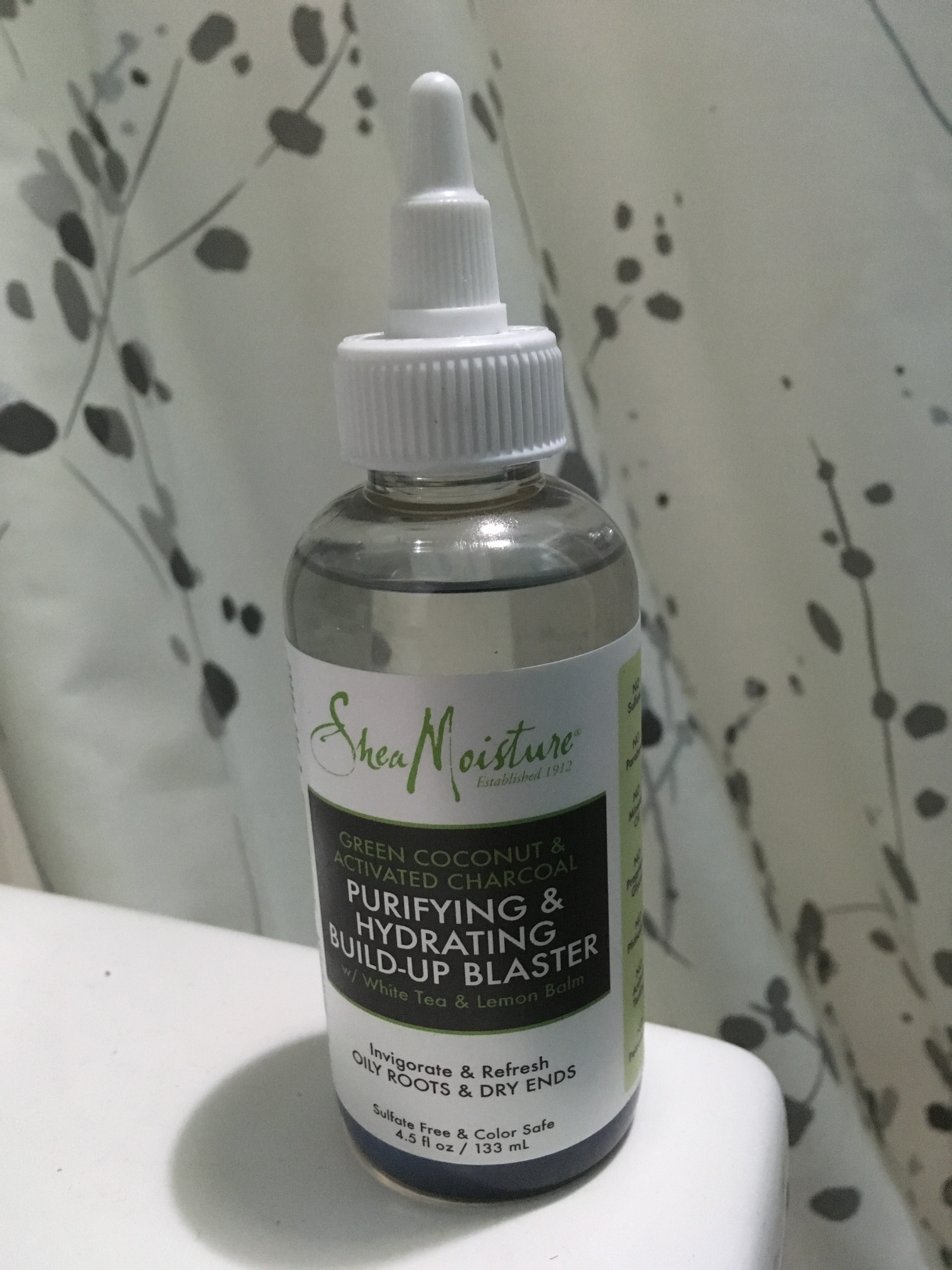 Shea Moisture Green Coconut And Activated Charcoal Purifying And Hydrating Build Up Blaster