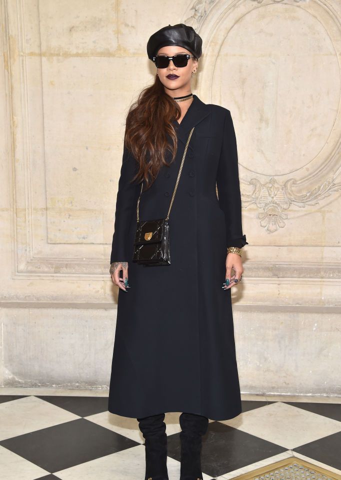 Christian Dior : Photocall - Paris Fashion Week Womenswear Fall/Winter 2017/2018