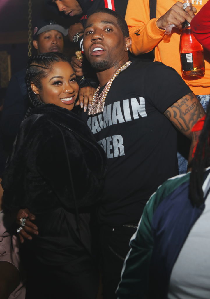 Floyd Mayweather Hosts Medusa
