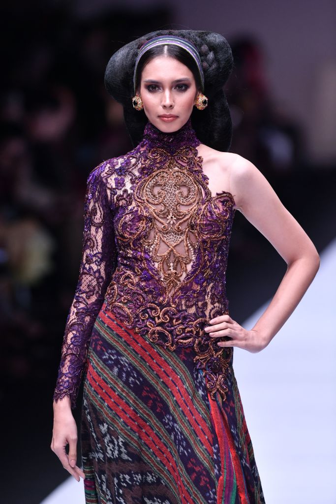 FASHION-INA-JFW-2019-AVANTIE-QUAKE