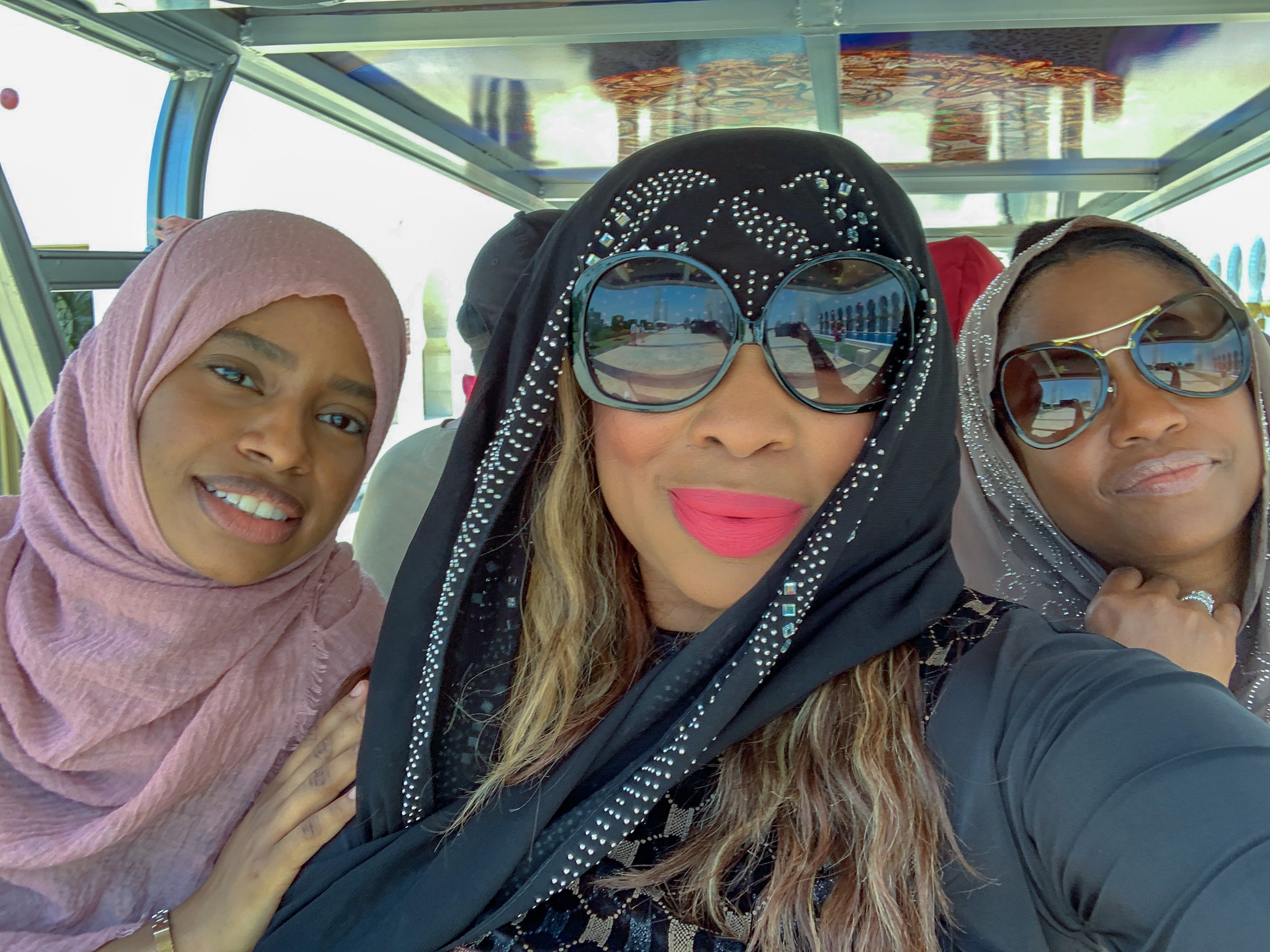 Girlfriends in Dubai