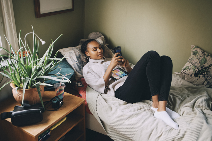 teenager with social media