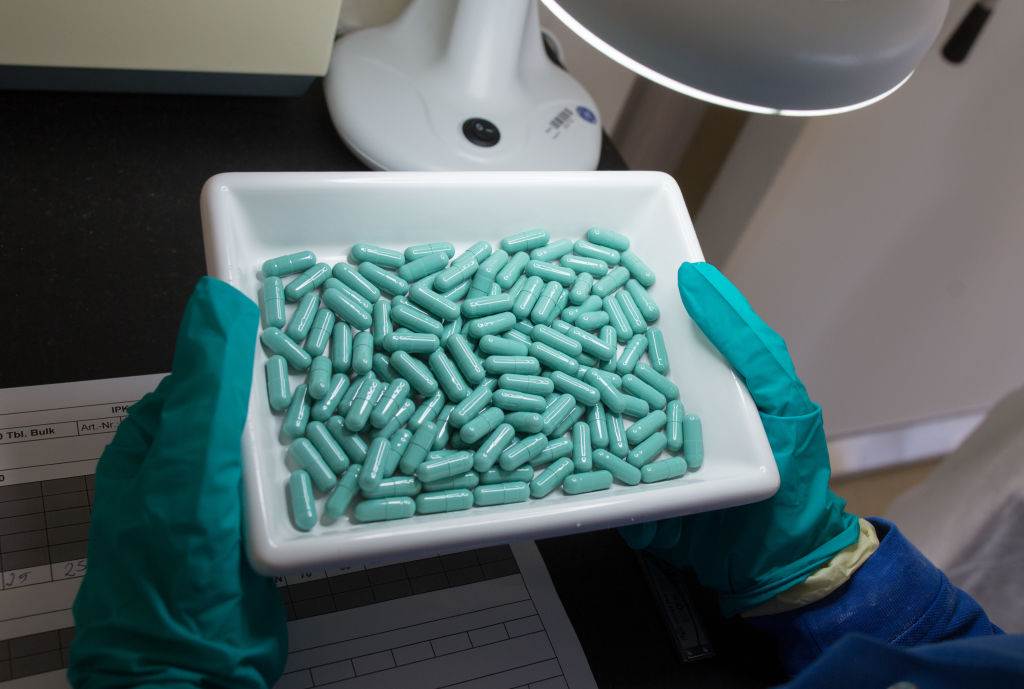 does buying generic save you money