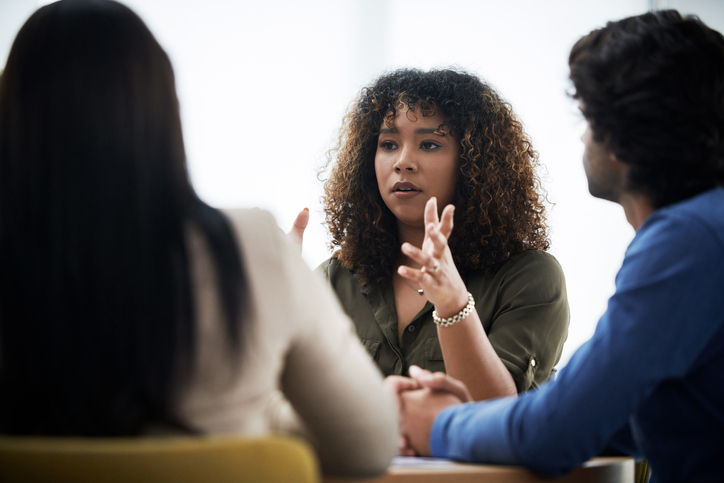 facts about women investing