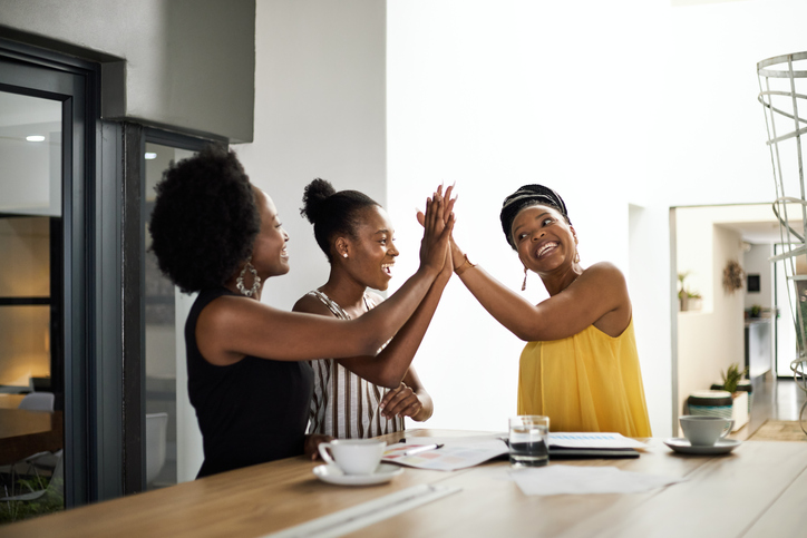 facts about women investing
