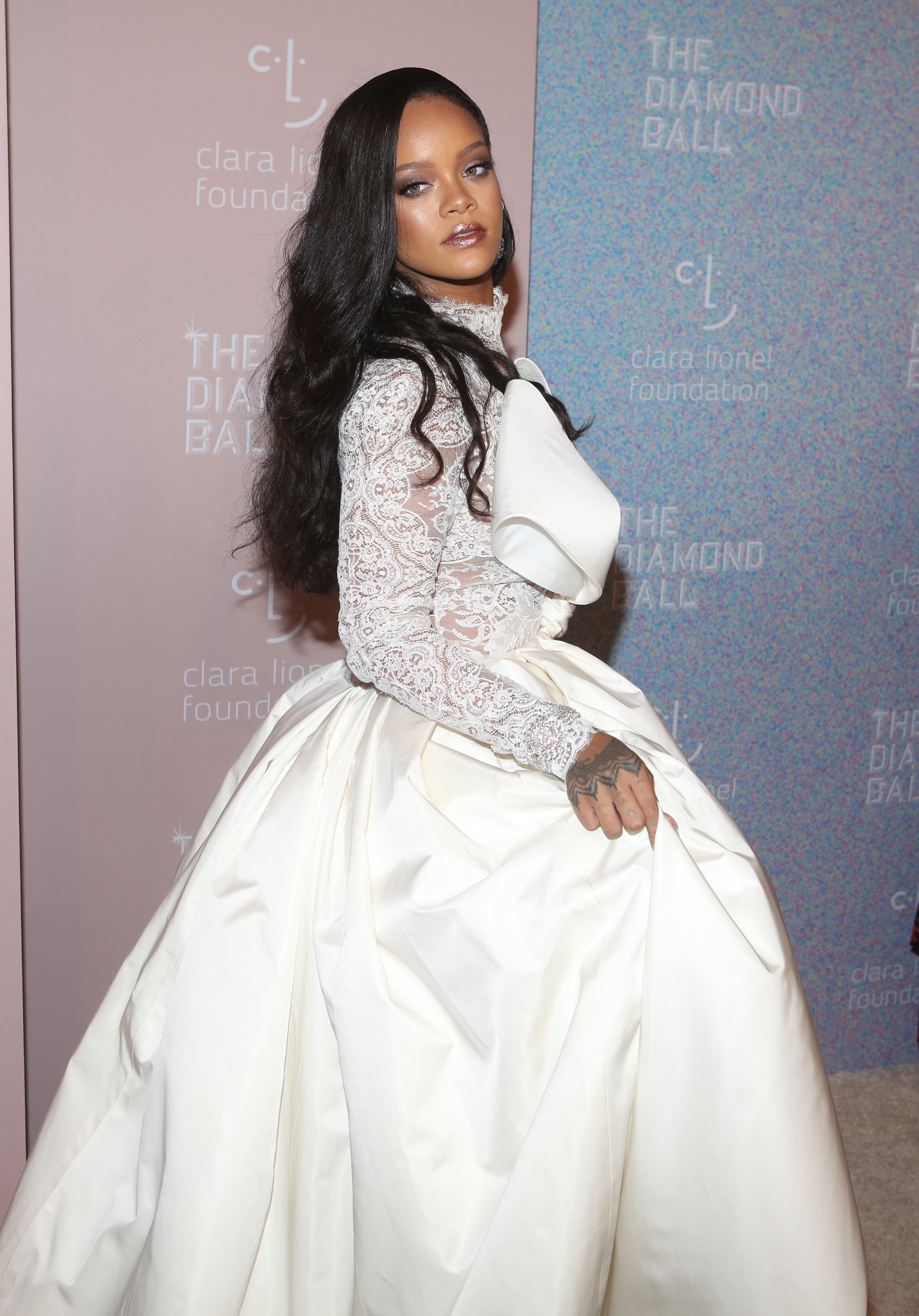 Clara Lionel Foundations Diamond Ball