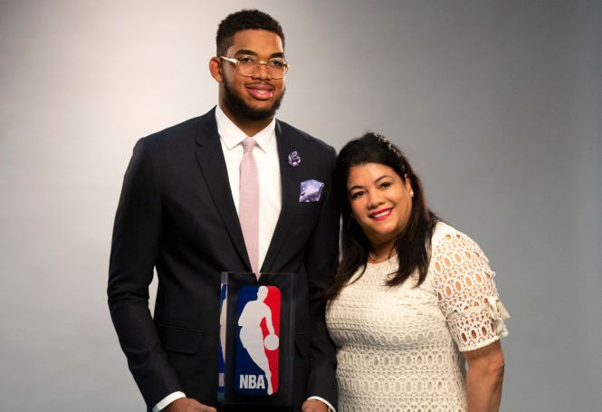 Timberwolves player Karl Anthony Towns with his family before being named rookie of the year.