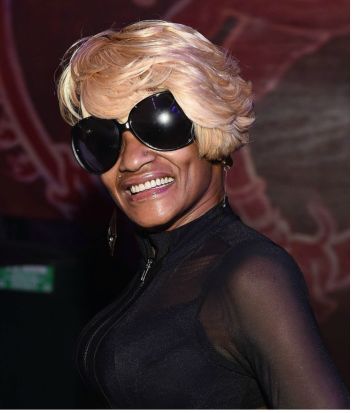 Momma Dee & Frankie Lons