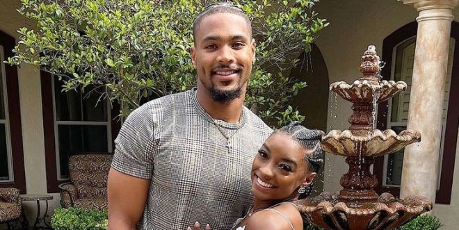 jonathan owens simone biles