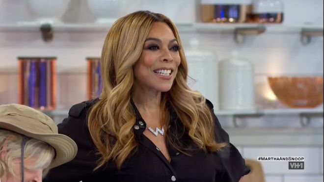 Martha & Snoop&apos;s Potluck Dinner Party Season 2 Episode 5 as seen on VH1.