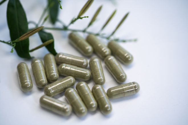 herbs, diet, weight loss, berberine, cayenne pepper, 