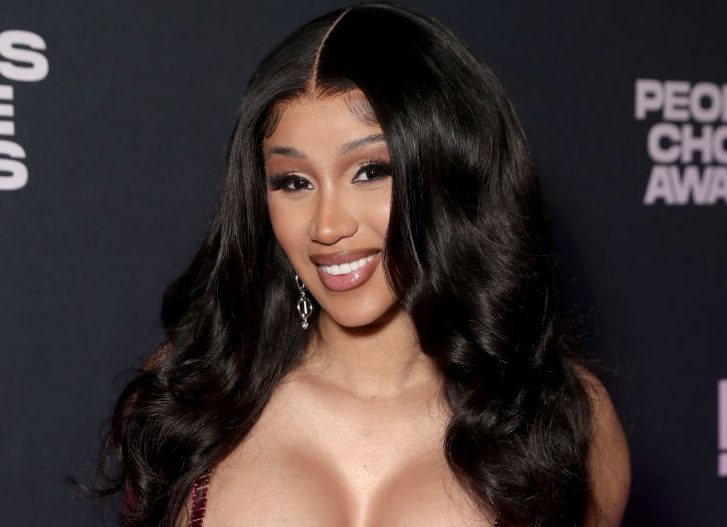 2021 E! People's Choice Awards - Backstage