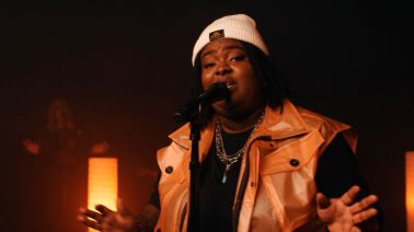 Chika performs on The Tonight Show Starring Jimmy Fallon. 