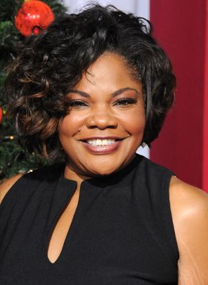 Mo'Nique at the Premiere Of Universal's "Almost Christmas" - Arrivals