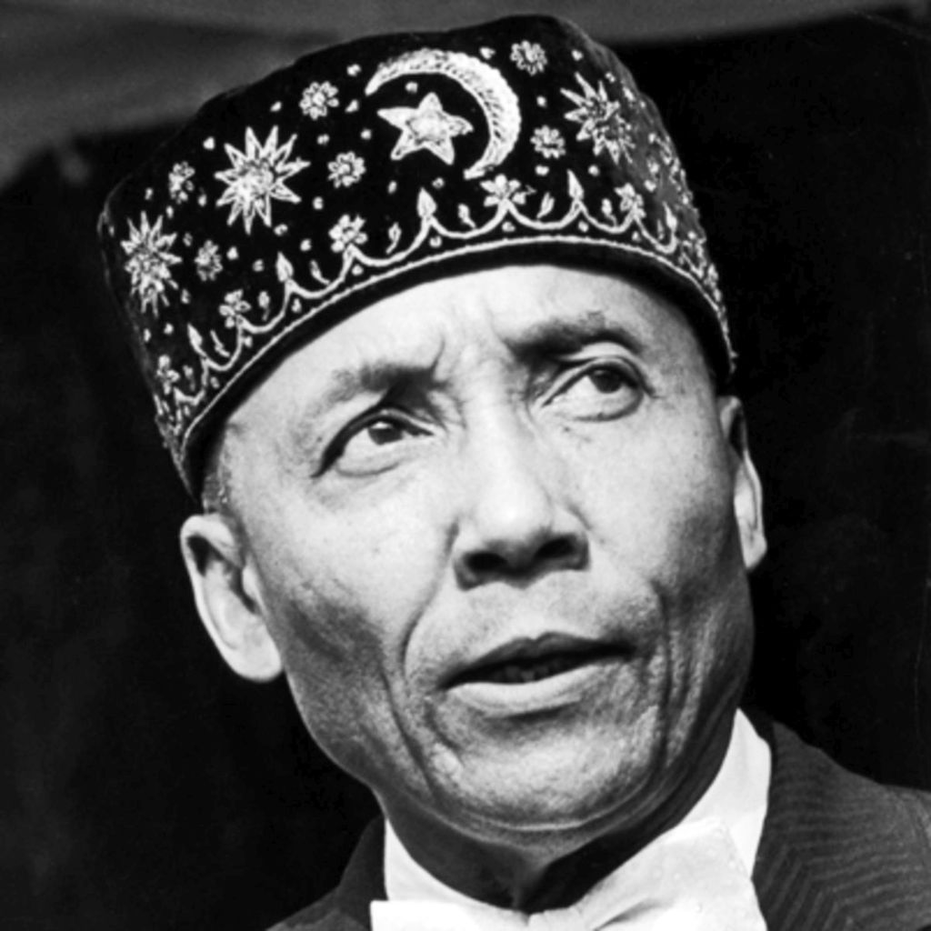 America/USA: Elijah Muhammad (1897-1975), born Elijah Robert Poole, Black Rights advocate and leader of the Nation of Islam from 1934-1975, mentor to Malcolm X