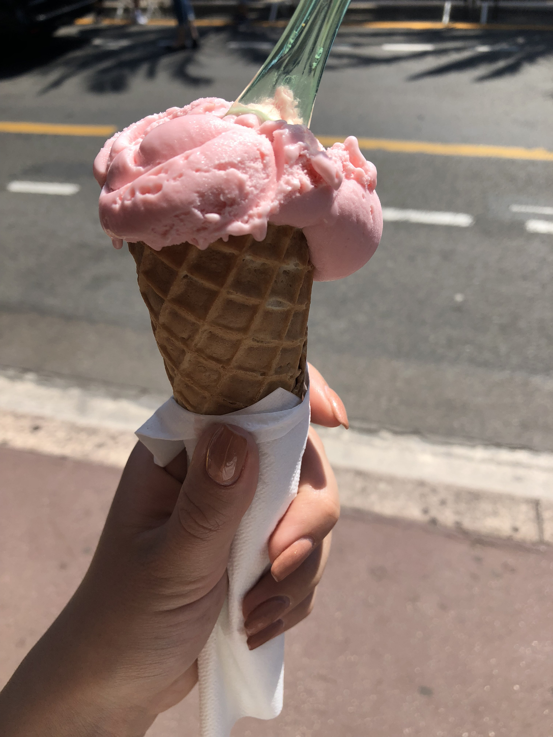 ice cream, Tequan, Asia, freezer, Bunny Bell, influencers, licking