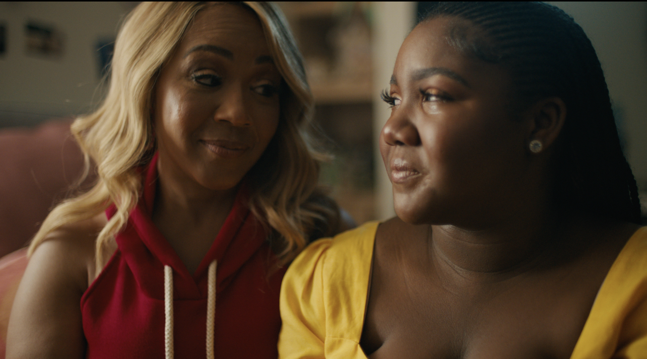 Erica Campbell (r), Krista (l)