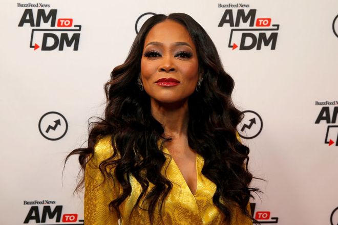 Celebrities Visit BuzzFeed's "AM To DM" - November 20, 2019