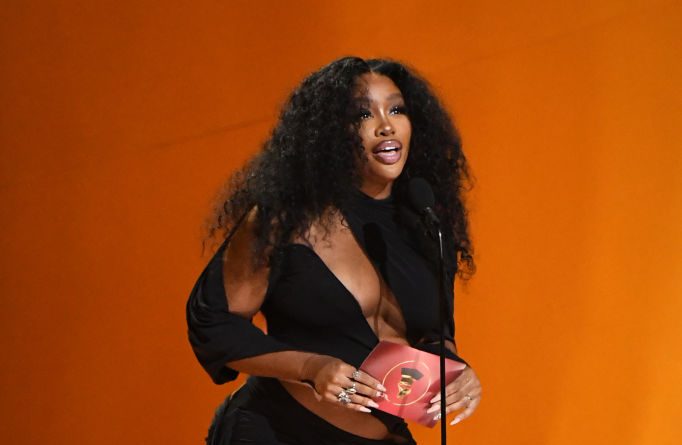 singer, 2023, awards, tour, music, SOS, singer, SZA, Apple music, interview