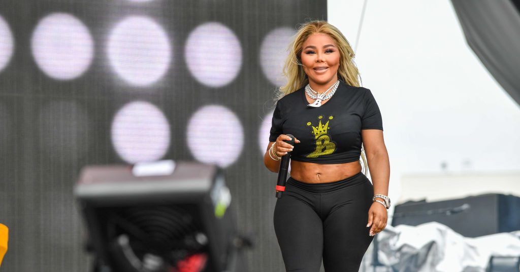 Lil Kim, fashion, hip-hop, Twitter, music
