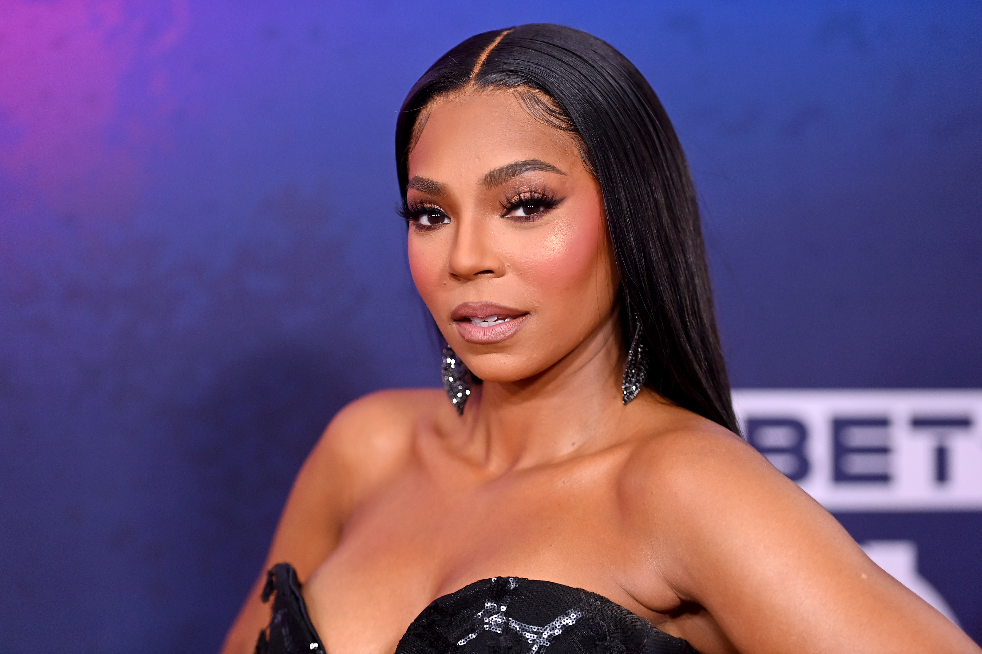 recap, clip, celebration, birthday, rapper, Nelly, singer, Ashanti