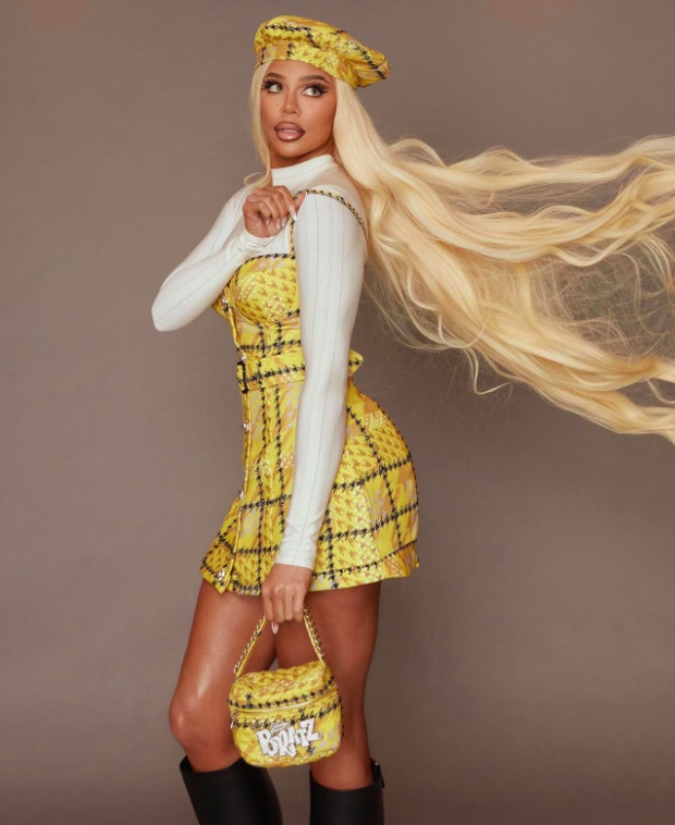Khloé Kardashian Kim X Instagram Bratz doll Halloween costume blackfishing