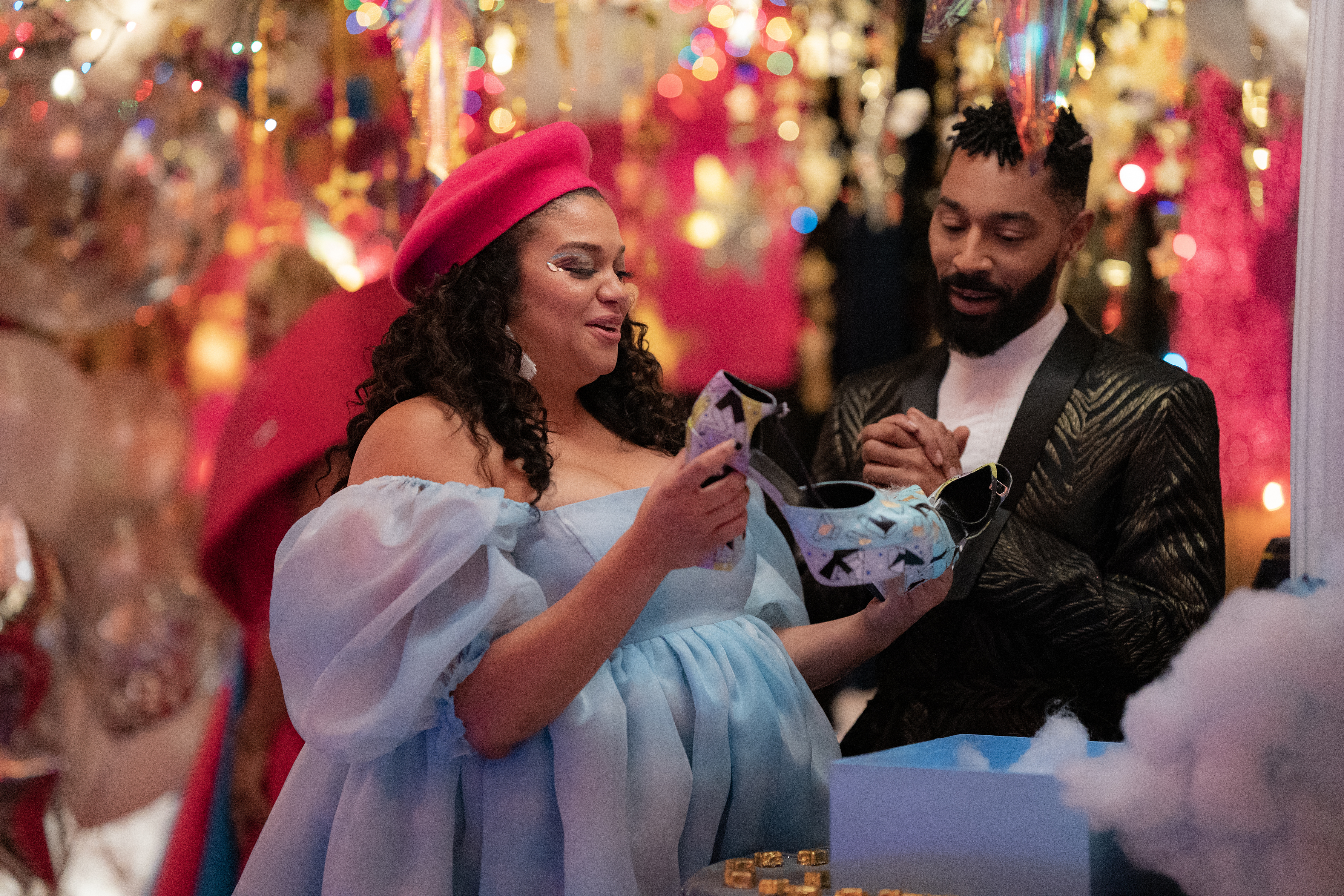 Michelle Buteau as Mavis and Tone Bell as Khalil in Survival of the Thickest.