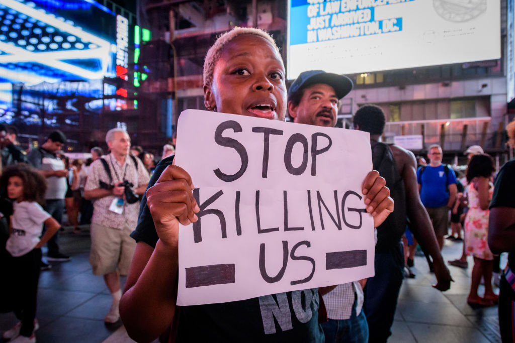 Protesters arriving to Times Square - Community...