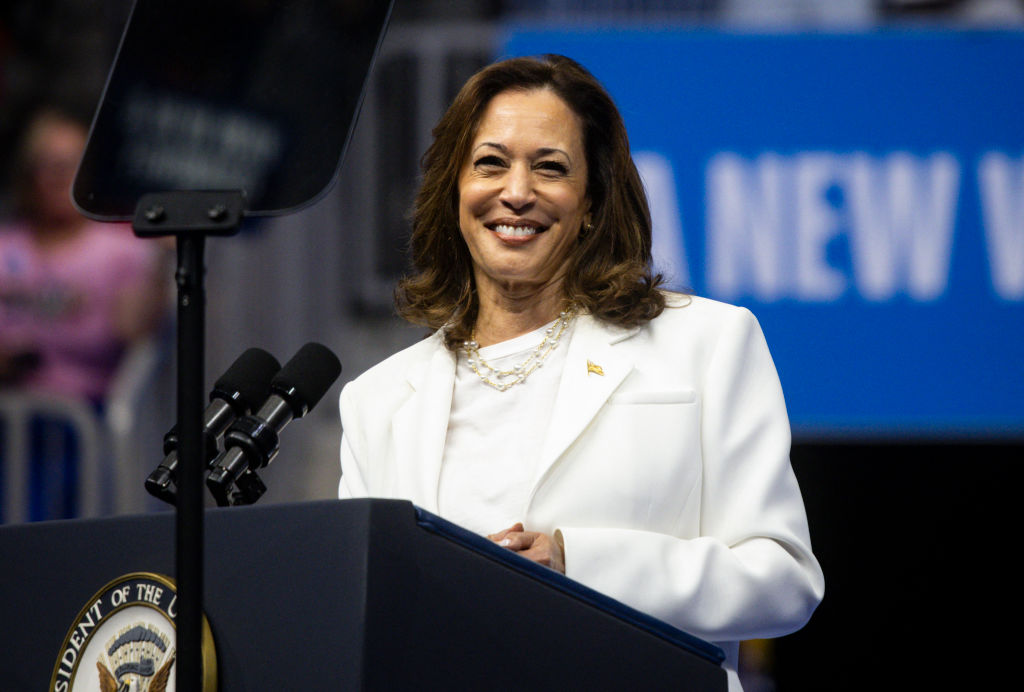 US-VOTE-POLITICS-HARRIS