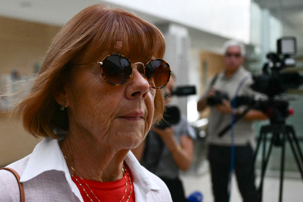 FRANCE-JUSTICE-TRIAL-PROTEST-INVESTIGATION-ASSAULT-WOMEN