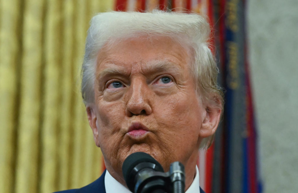 US-POLITICS-INTELLIGENCE-GABBARD