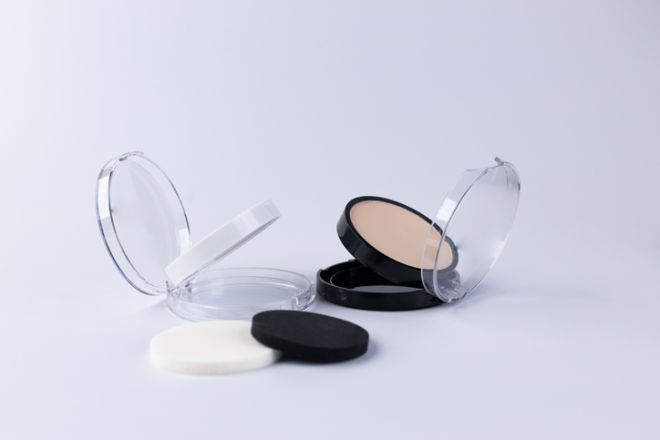 Versatile Compact Makeup Products with Applicators to Enhance Your Beauty Routine and Achieve Flawless Skin Finish in Any Makeup Look You Desire