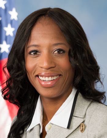 Congresswoman Mia Love official portrait, 2015