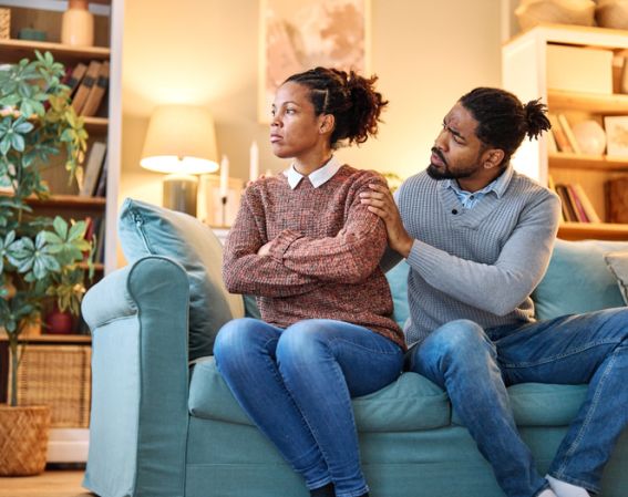 emotional, red flags, passive-aggressive, control, relationship 