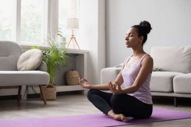  meditating at home, sitting-rising test, Dr. Jonathan Myers, hands, feet, 