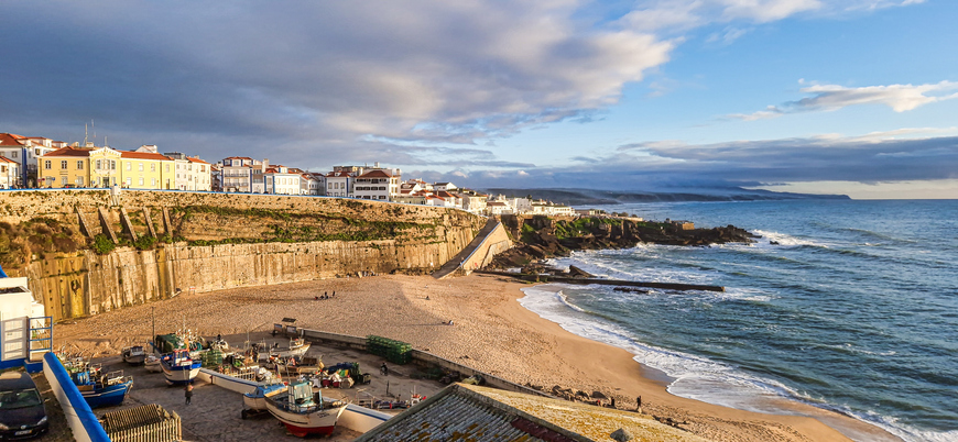 Praia dos Pescadores, fishermen beach in Ericeira village near Lisbon, Portugal