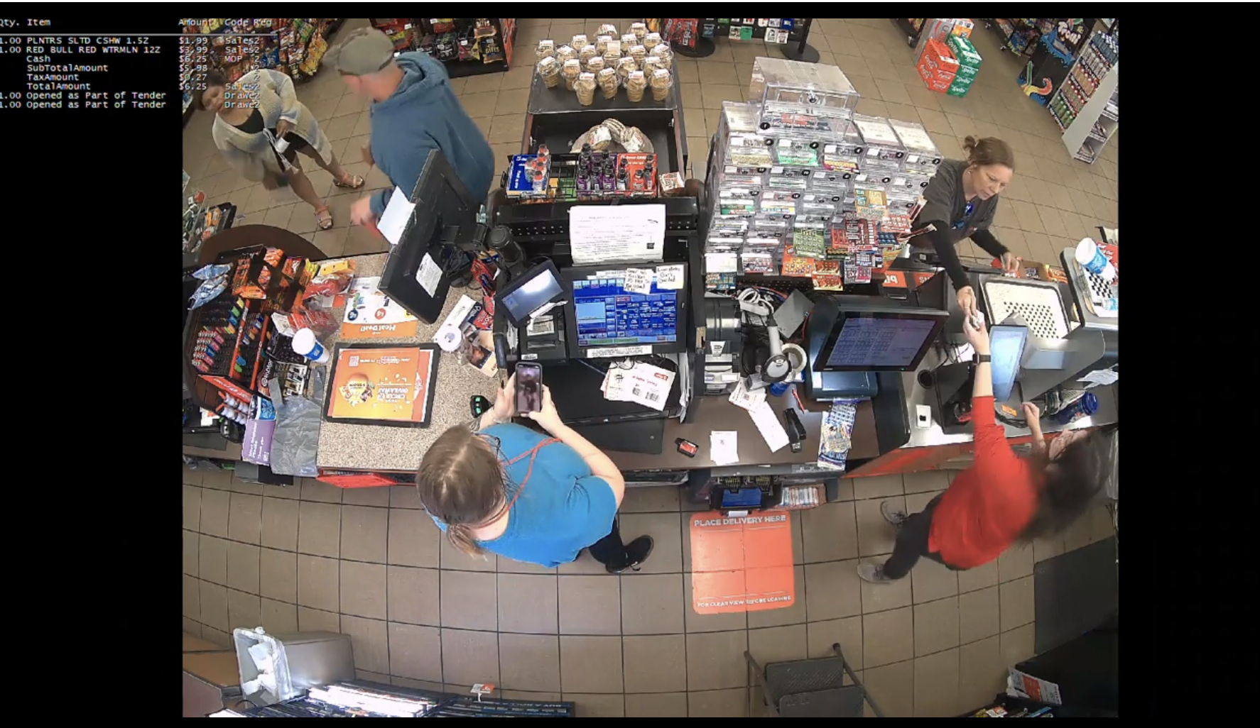 Deria Stukes and Shannon Walsh fight